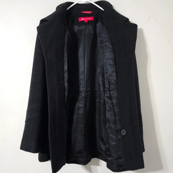 Vintage ANNE KLEIN Single Breasted Short Peacoat in Dark Charcoal, 100% Wool - Picture 8 of 14